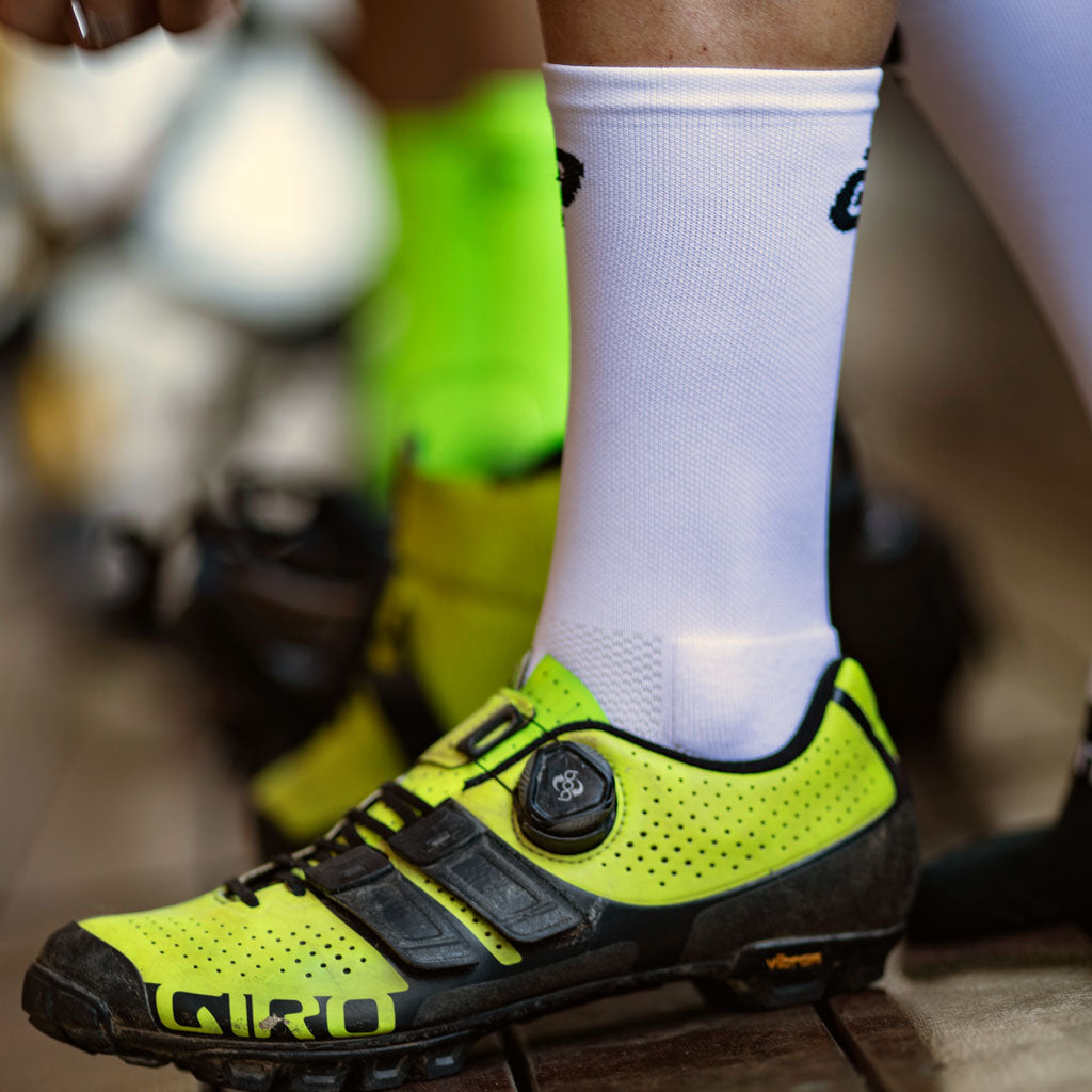 hightop ciovita cycling socks in white