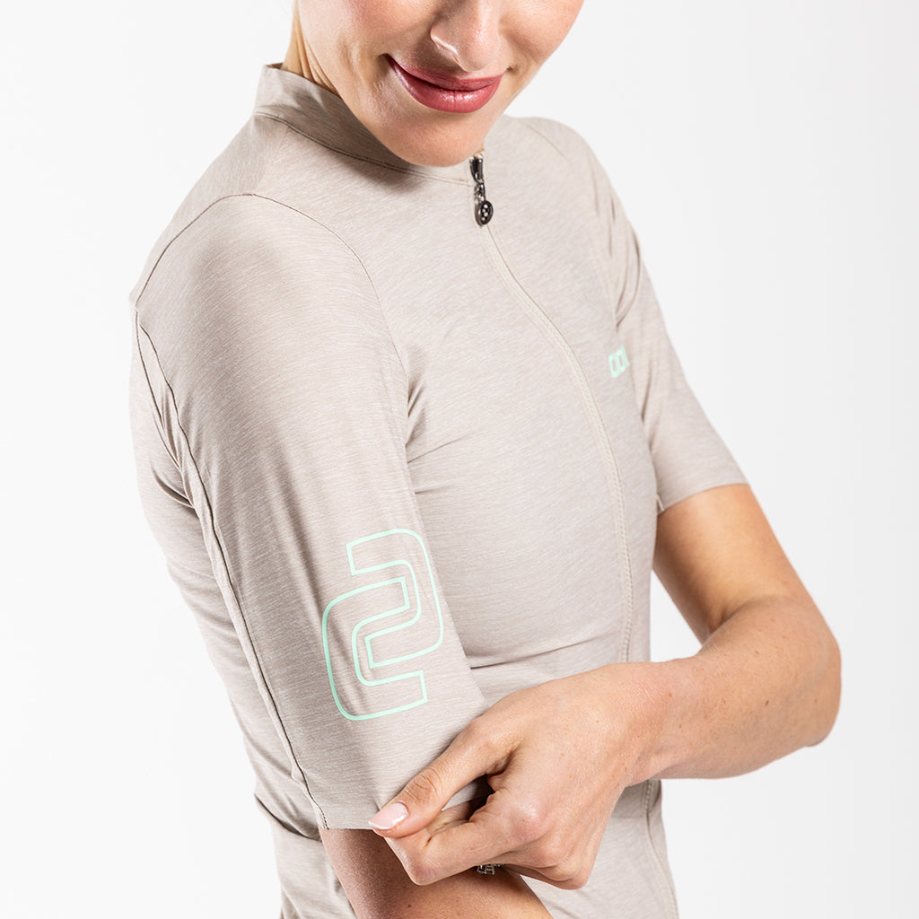 Women&#39;s Librio Race Fit Jersey (Almond)