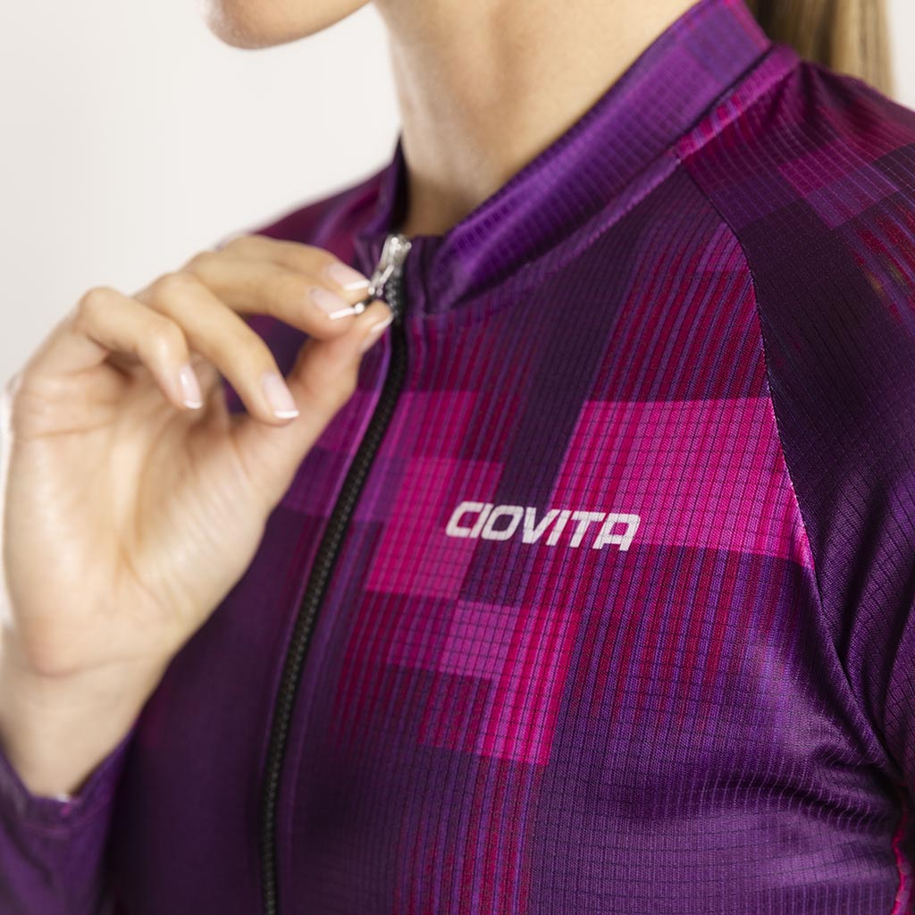 Women&#39;s Pixel Long Sleeve Sport Fit Jersey