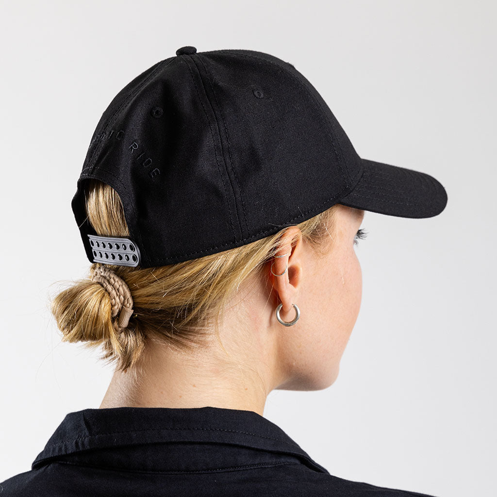 Recycled Curved Peak Snapback Cap (Black)