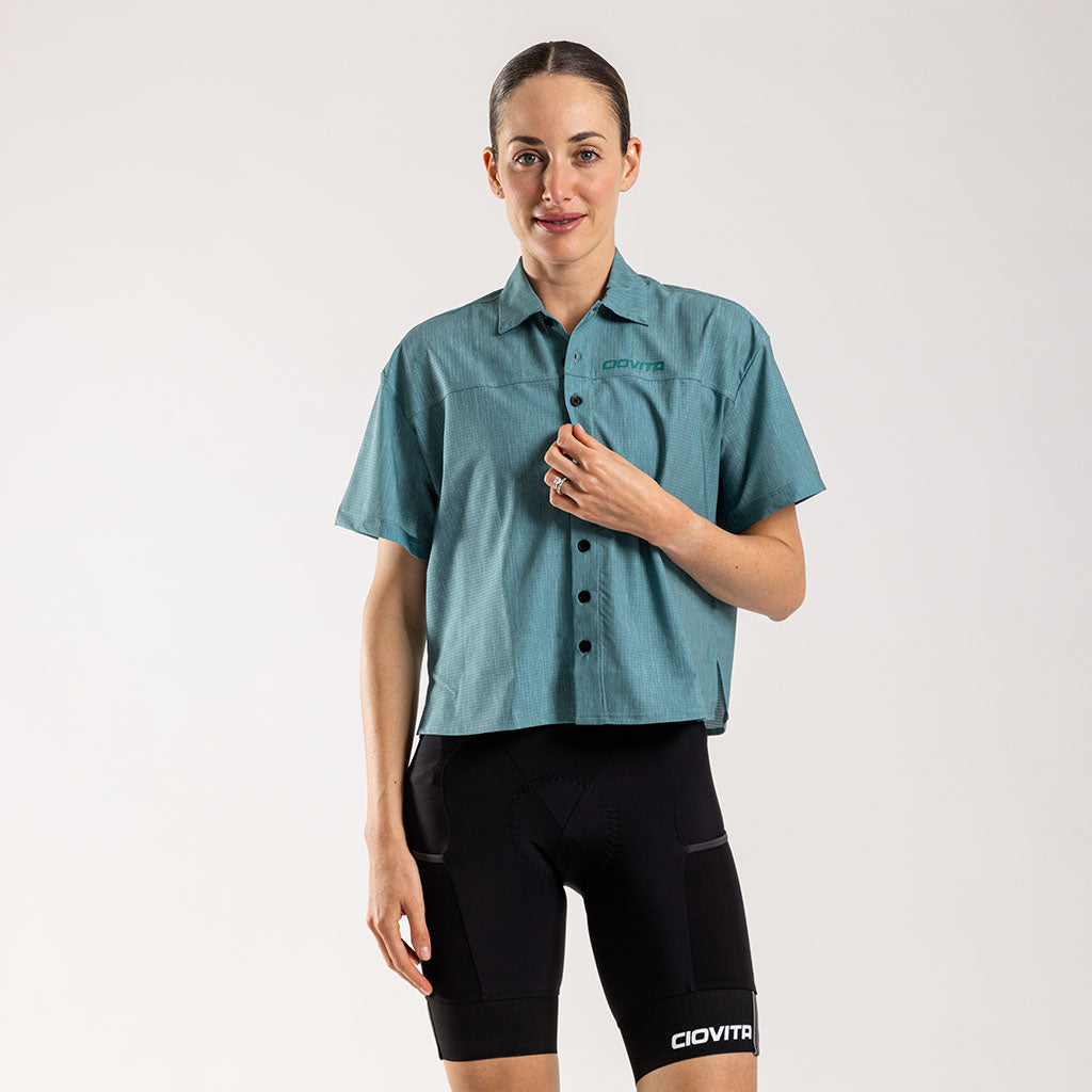 Women&#39;s Short Sleeve Adventure Shirt (Turquoise Melange)